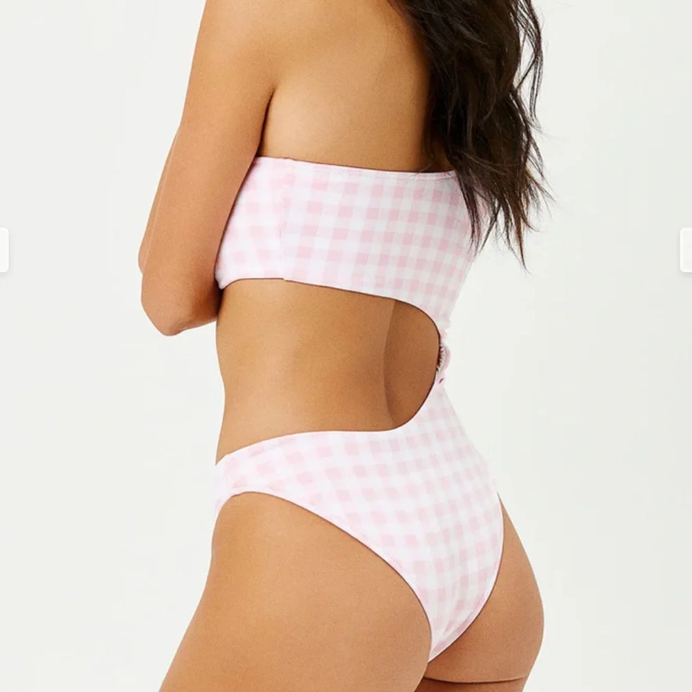 NWT FRANKIES BIKINIS Cash poly one piece pink picnic - Picture 3 of 9